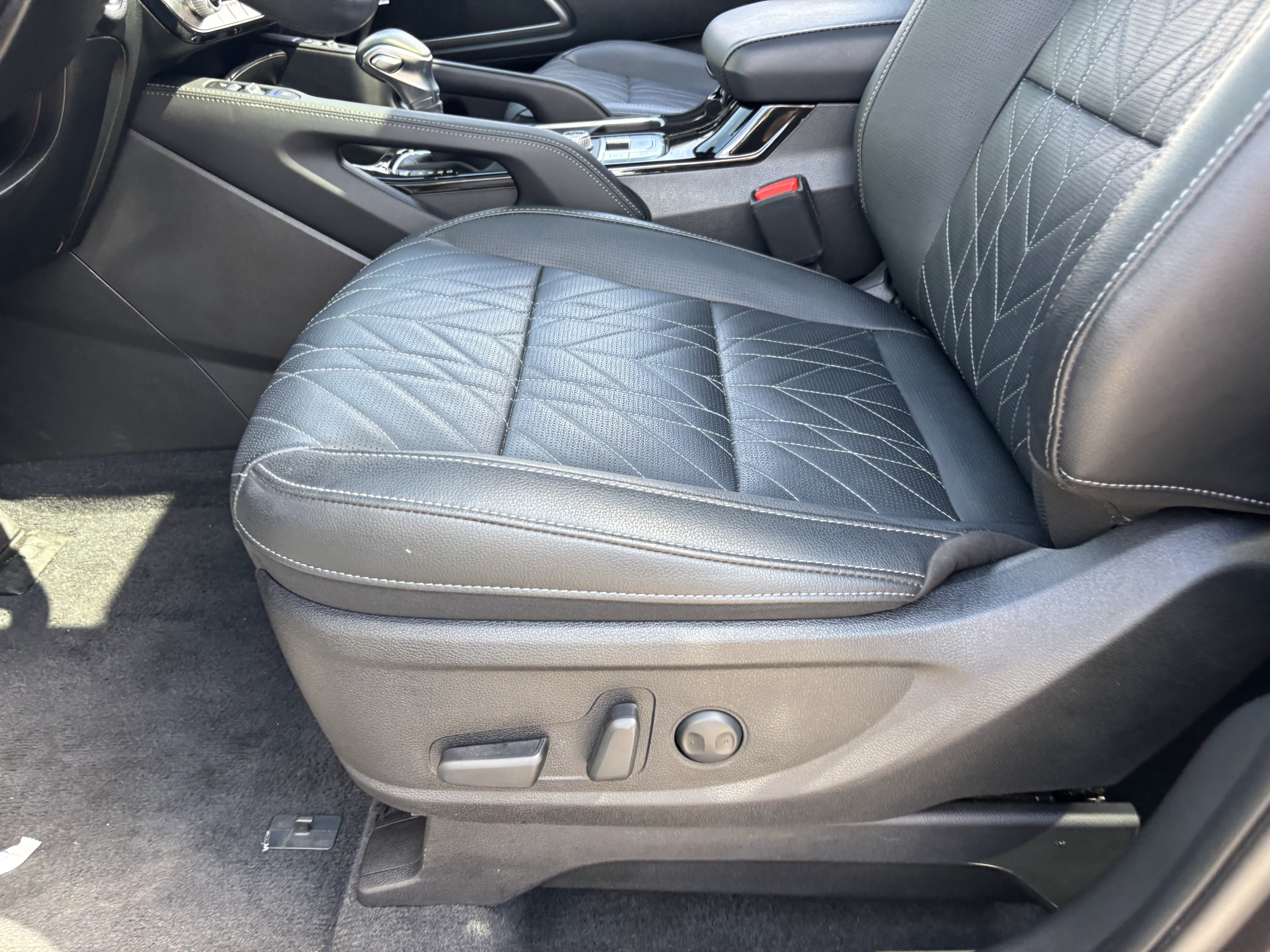 Certified Used 2025 Panthera Metal Kia EX X-Line image 19