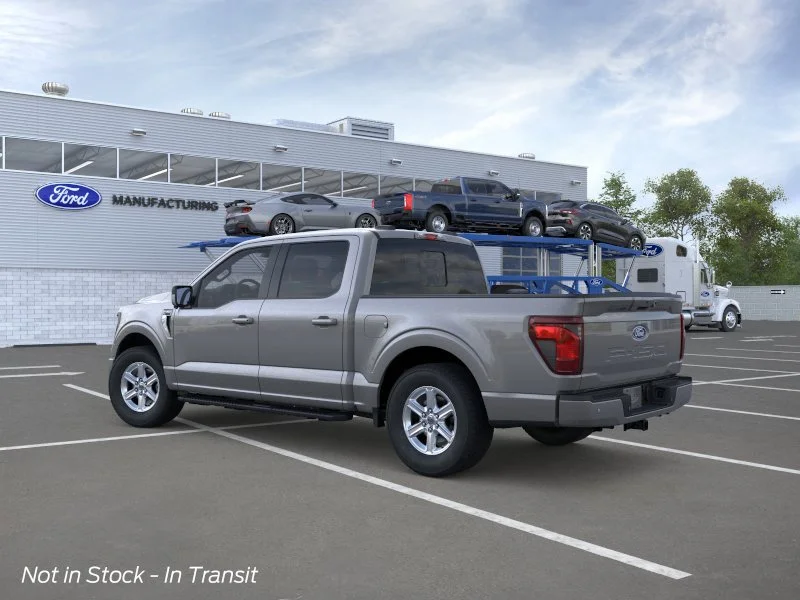 New 2026 Carbonized Gray Metallic Ford XLT image 4