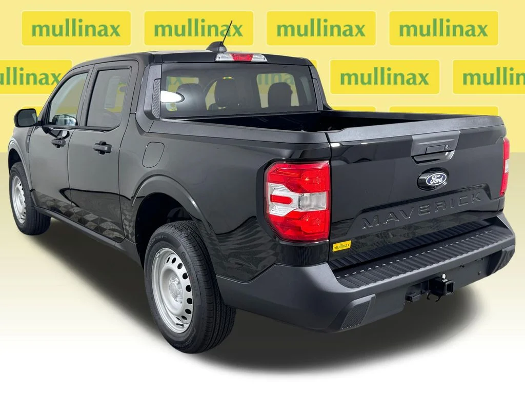 New 2026 Black Ford XL image 4