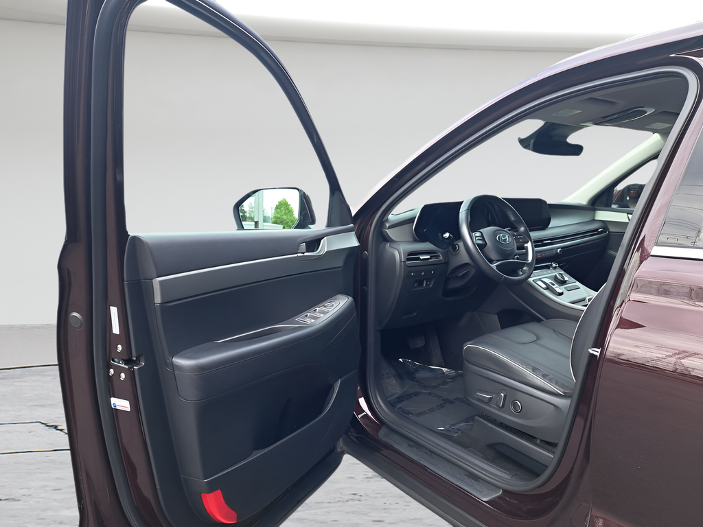 Used 2023 Burgundy Hyundai SEL image 9
