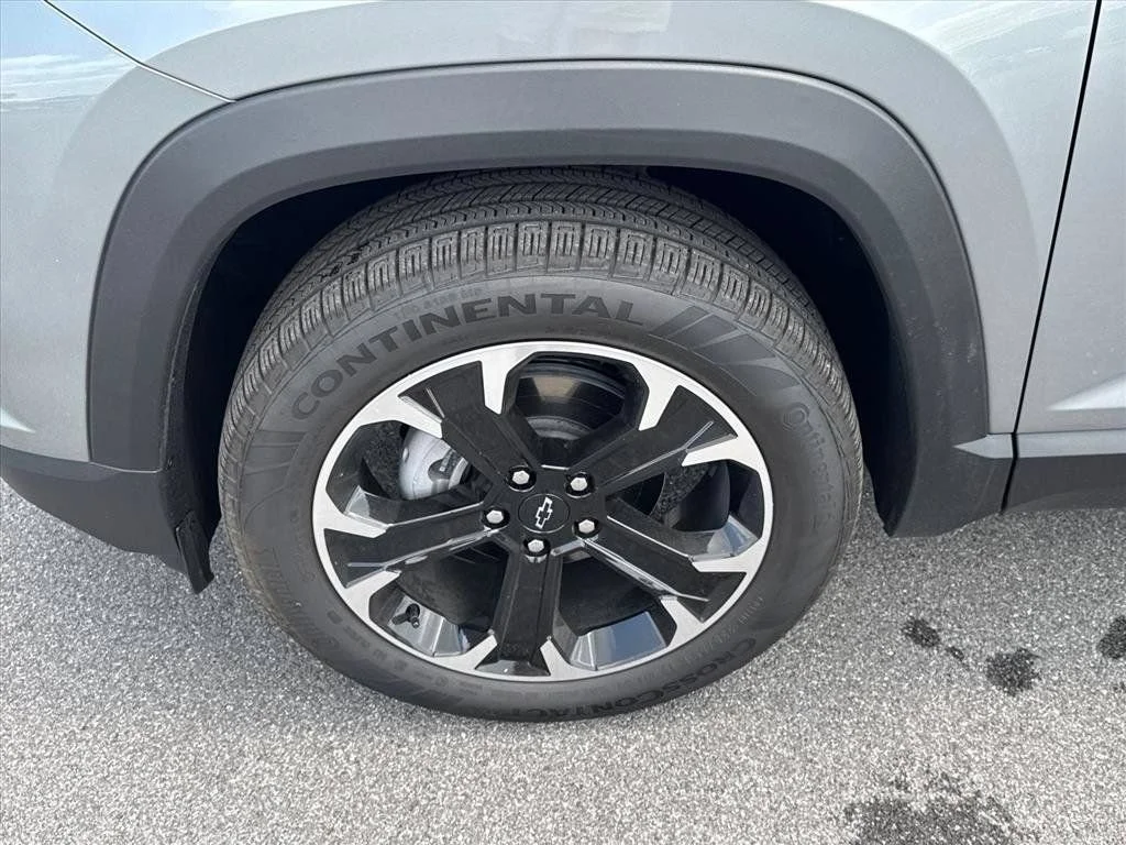 Used 2026 Sterling Gray Metallic Chevrolet LT image 30