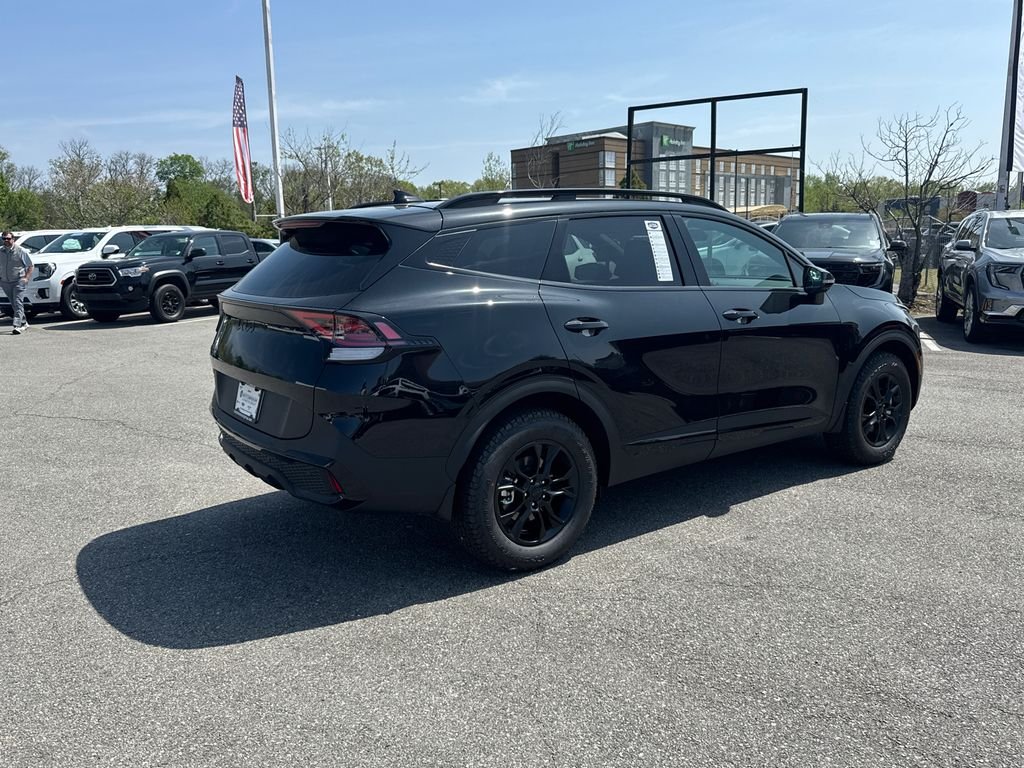 Used 2025 Black Kia X-Pro Prestige image 3