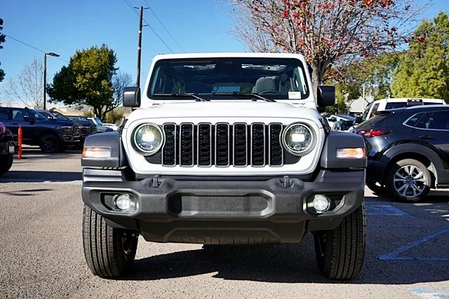 New 2026 Bright White Clear-Coat Exterior Paint Jeep Sport S image 4