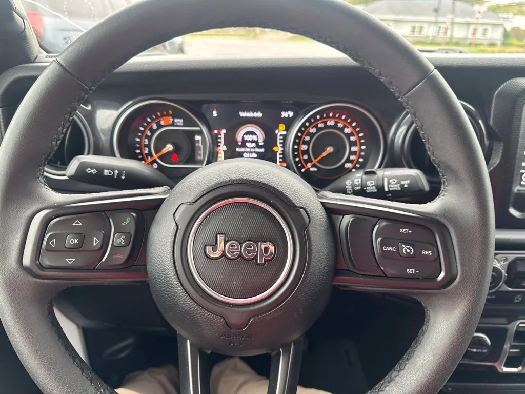 Certified Used 2023 Bright White Clearcoat Jeep Sport image 20