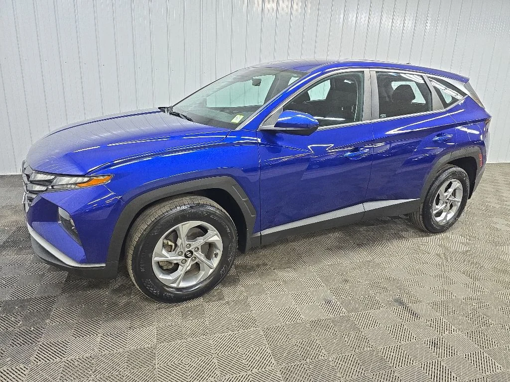 Used 2024 Intense Blue Hyundai SE image 6