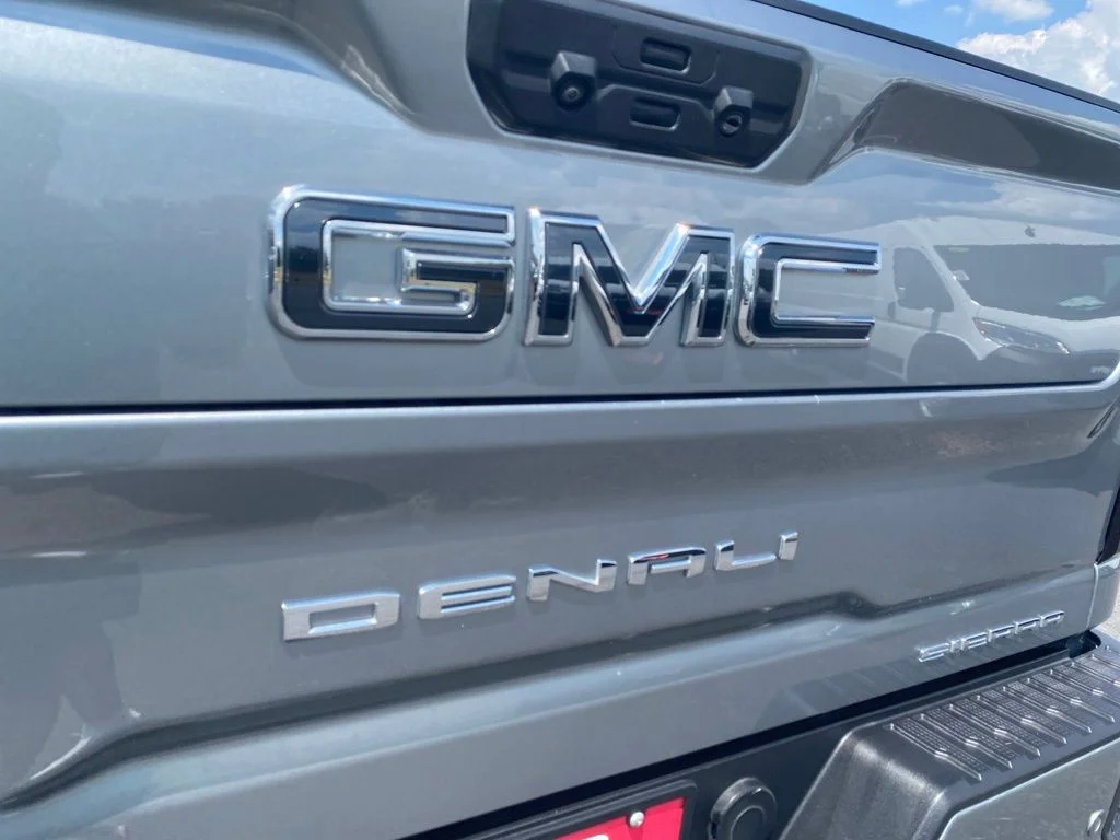Used 2025 Sterling GMC Denali Ultimate image 35