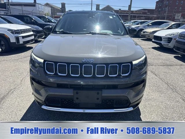 Used 2022 Gray Jeep Limited image 11