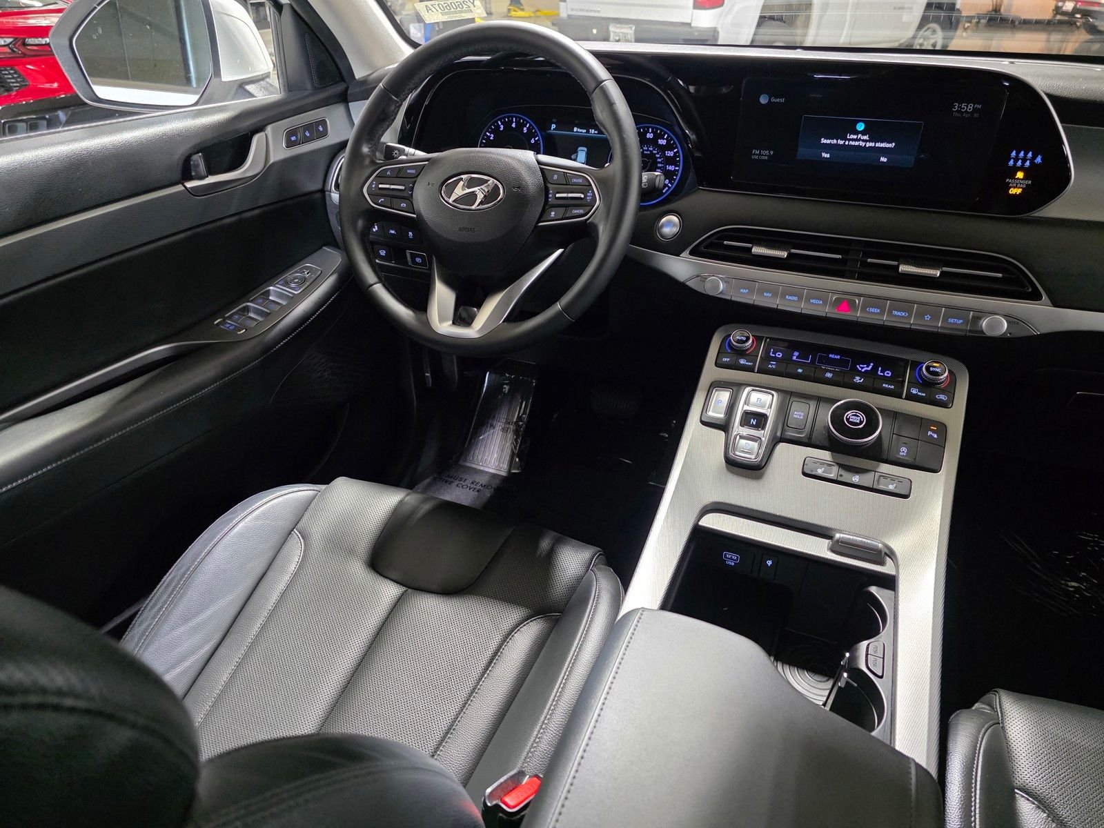 Used 2022 Hyper White Hyundai SEL image 20