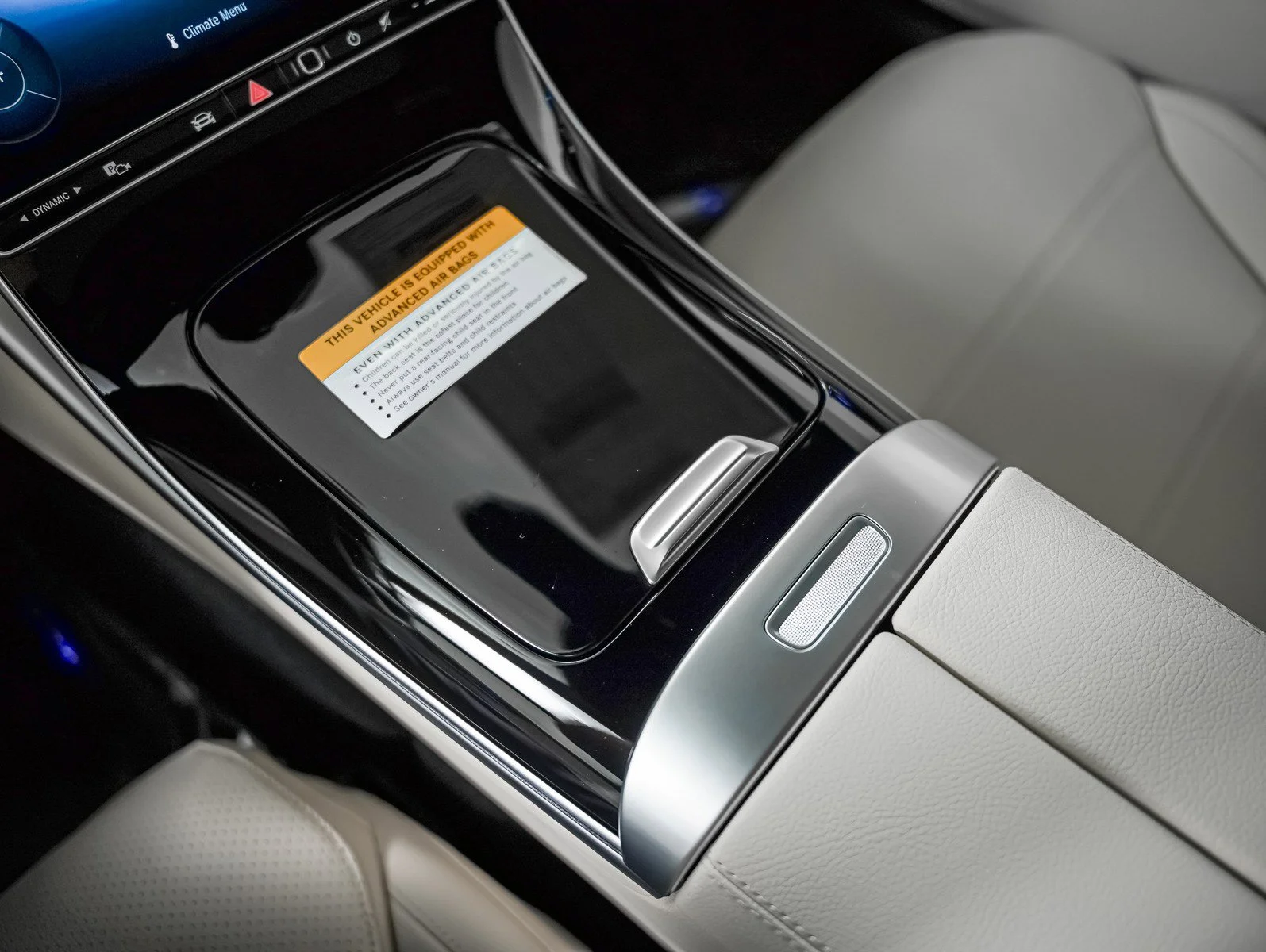 New 2026 Polar White Mercedes-Benz C 300 4MATIC® image 18