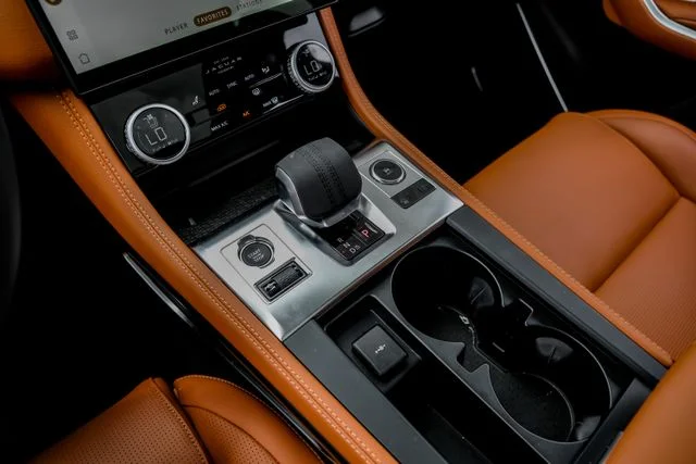 2026 Jaguar F-Pace R-Dynamic S - Photo 31