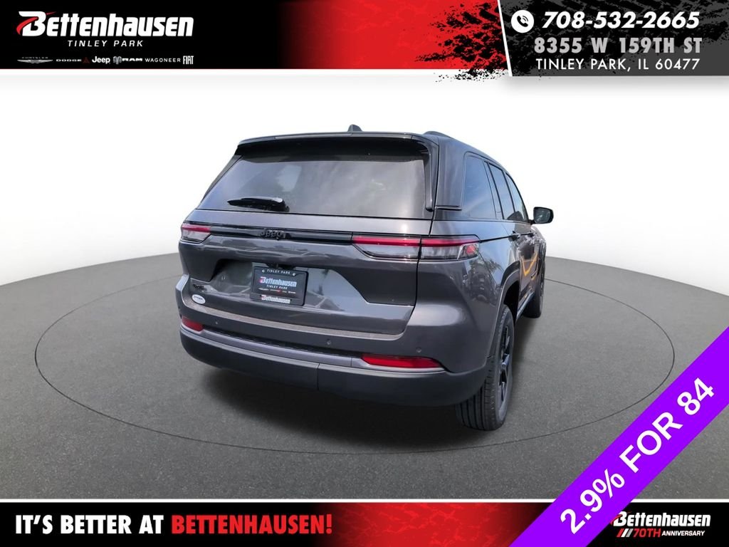 New 2026 Baltic Gray Metallic Clear-Coat Exterior Paint Jeep Altitude image 5