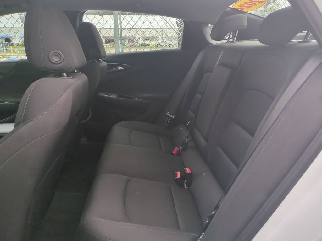 2024 Chevrolet Malibu 1LT - Photo 14