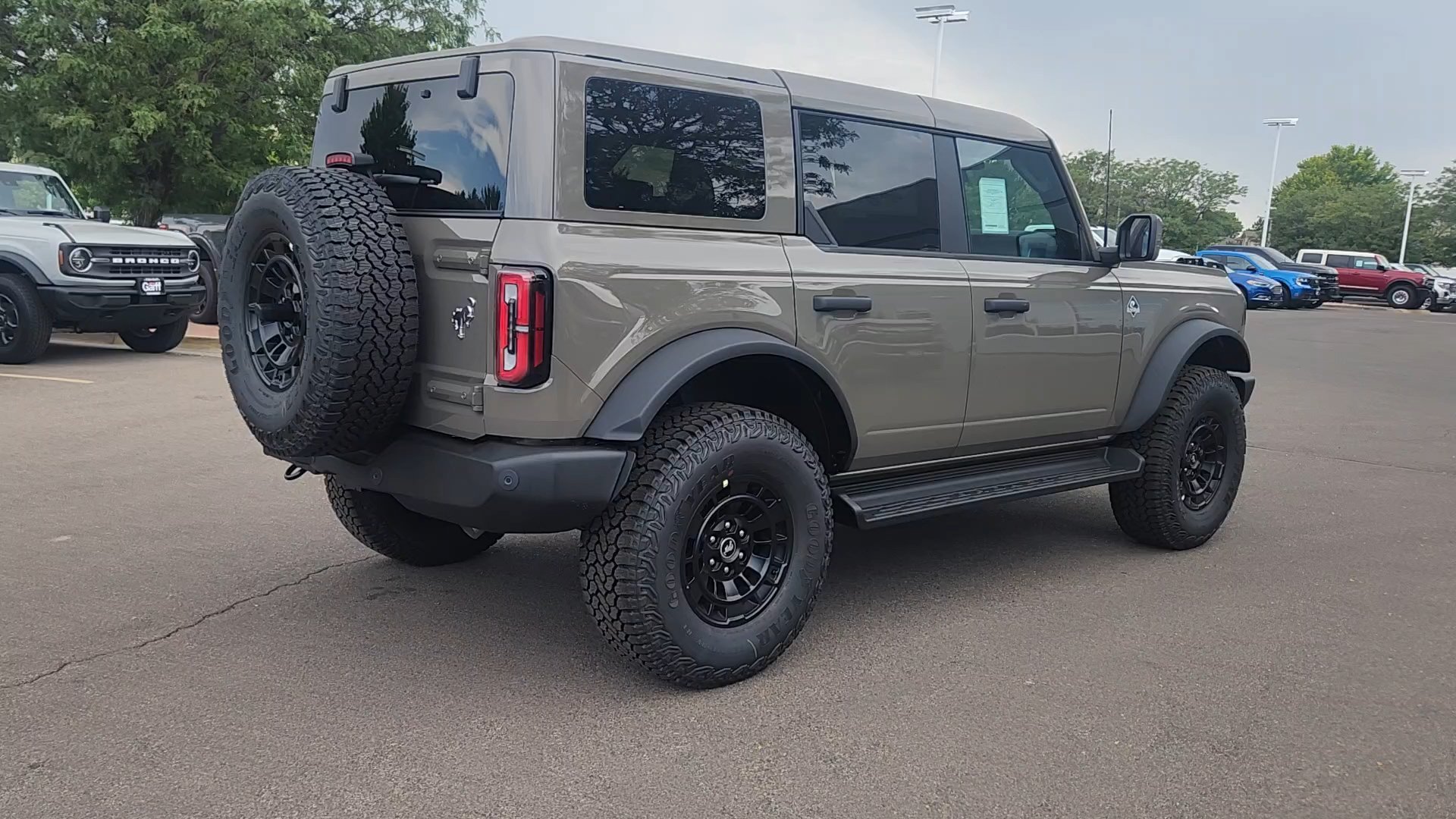 New 2026 Marsh Gray Ford Outer Banks image 9