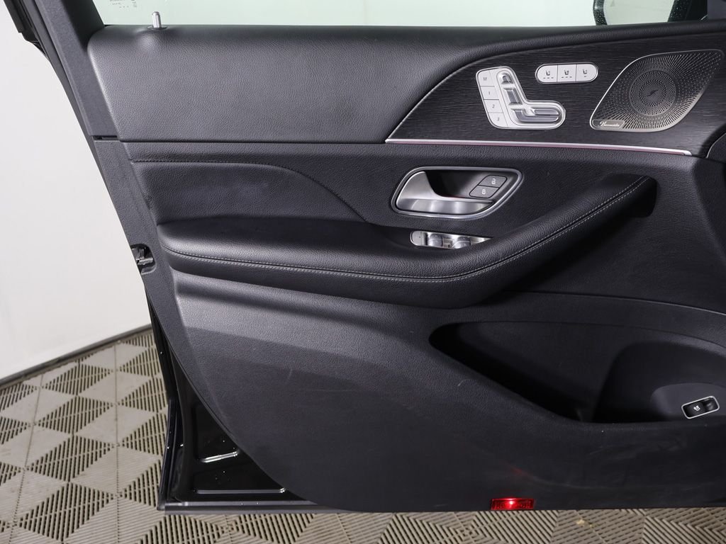 2022 Mercedes-Benz GLS GLS450 - Photo 24