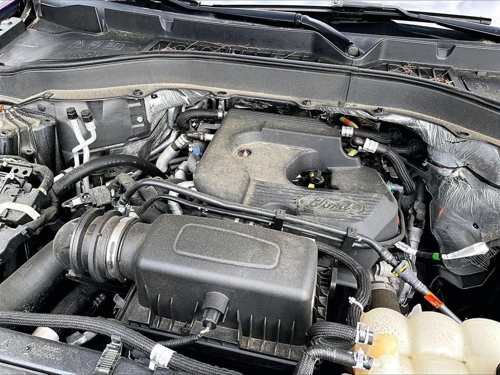 Used 2020 Blue Ford XLT image 35