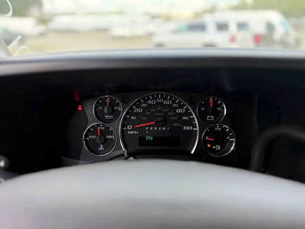 Used 2024 Summit White Chevrolet WT image 23