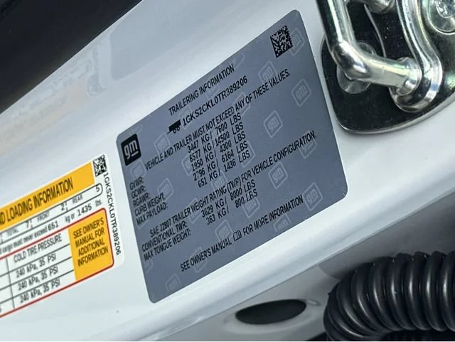 New 2026 Summit White GMC AT4 image 37