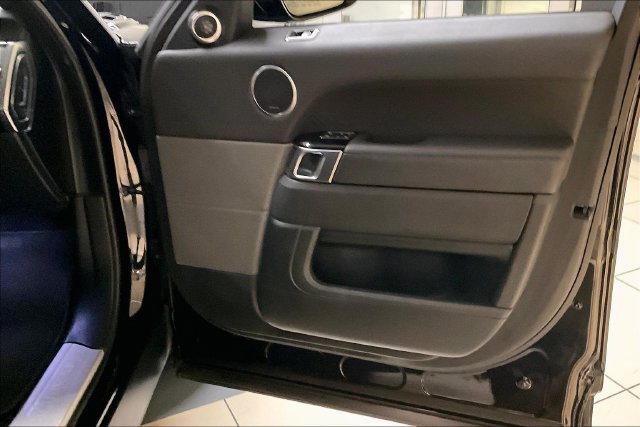 Used 2019 Black Land Rover Supercharged image 30