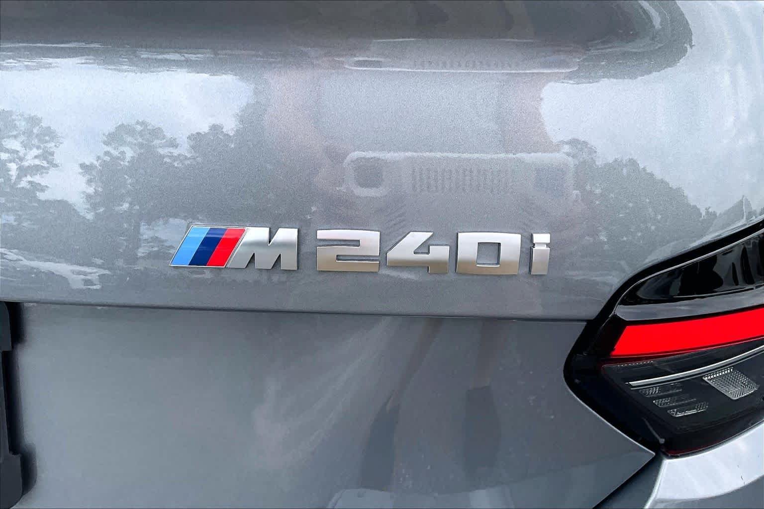 New 2027 Skyscraper Grey Metallic BMW M240i xDrive image 15