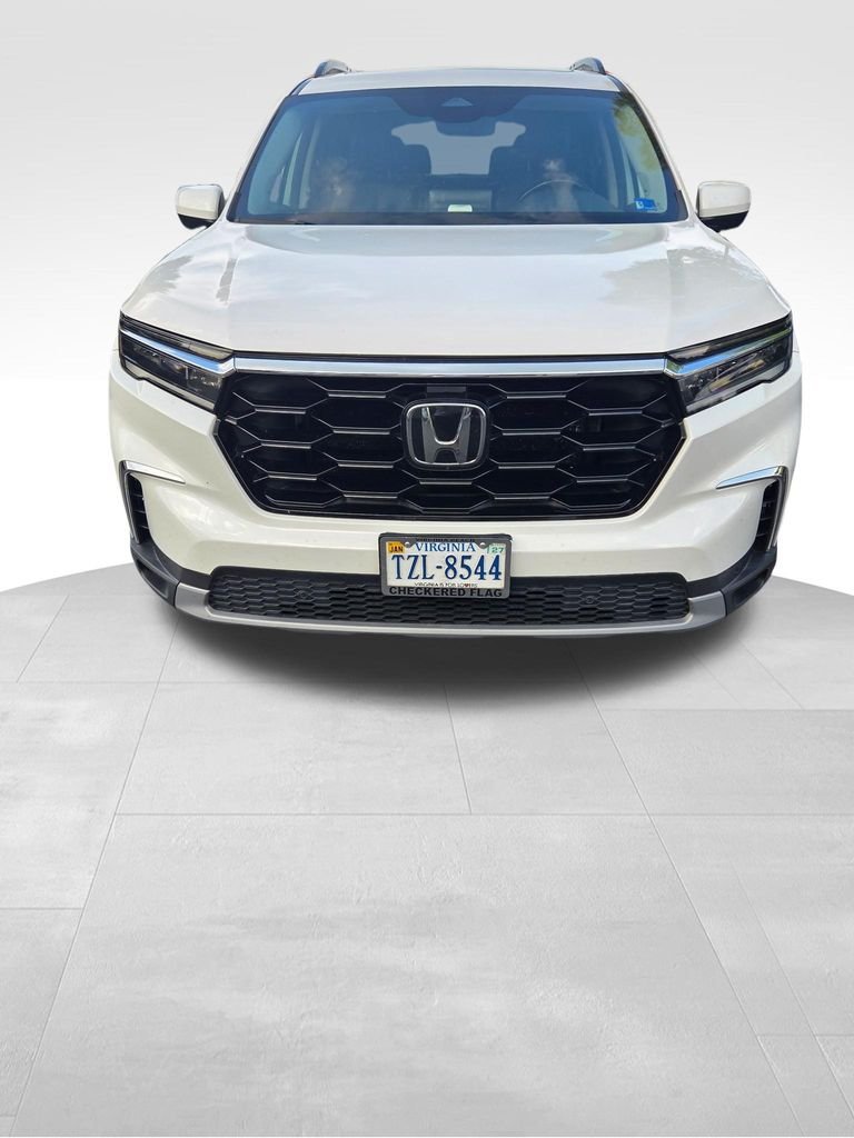 Used 2023 White Honda Touring image 21