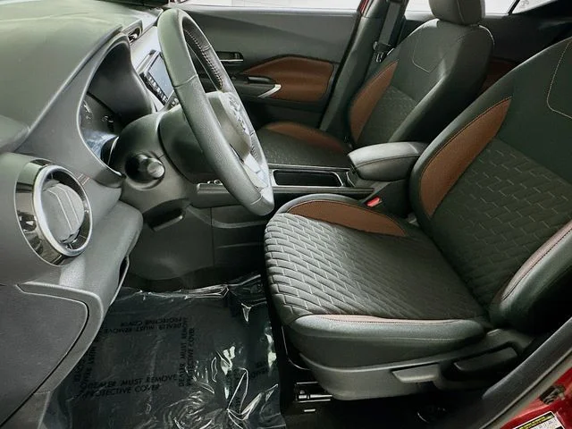 Certified Pre-Owned 2021 Nissan Kicks SR