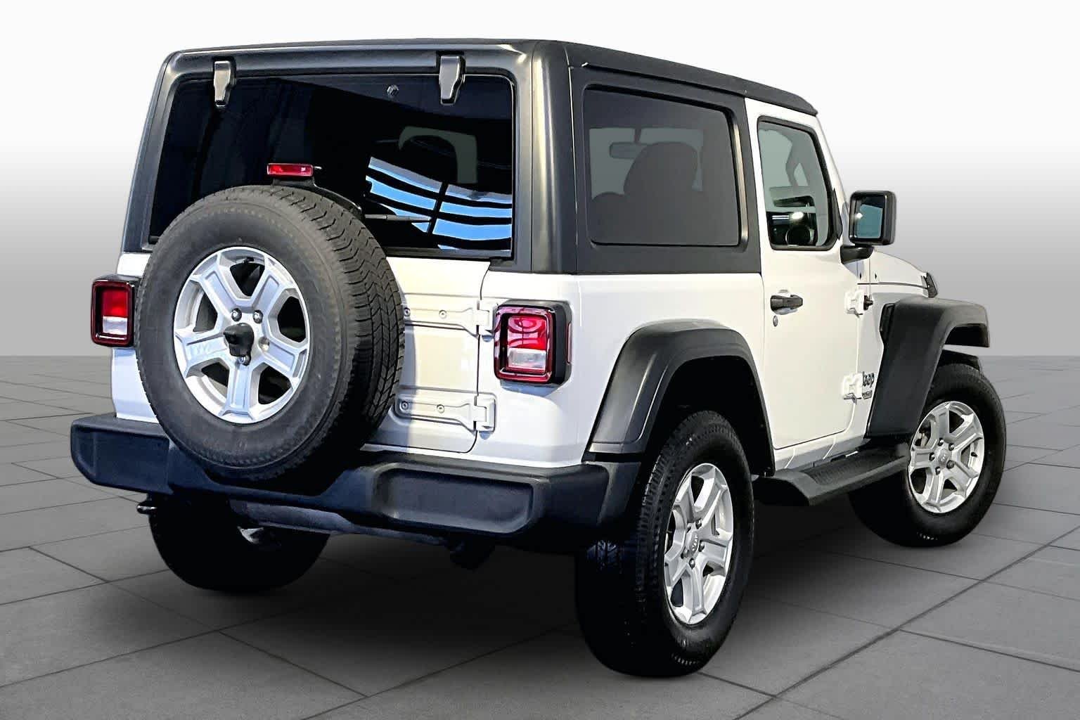 Used 2020 Bright White Clearcoat Jeep Sport S image 12