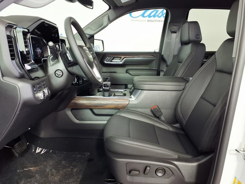 2026 GMC Sierra 1500 SLT - Photo 8