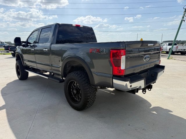 Used 2019 Gray Ford XLT image 3