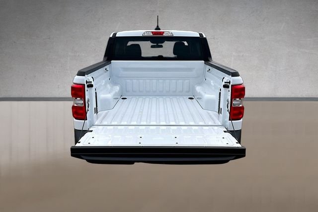 New 2026 Oxford White Ford XLT image 12