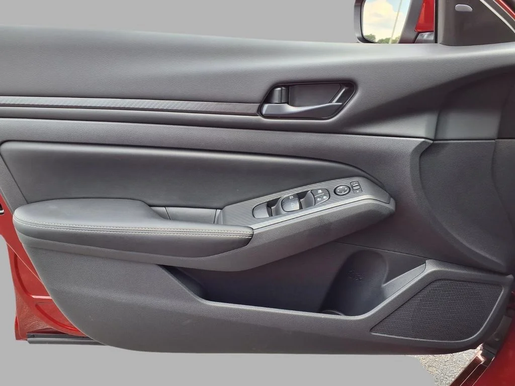 New 2026 Scarlet Ember Tintcoat Nissan SV image 18