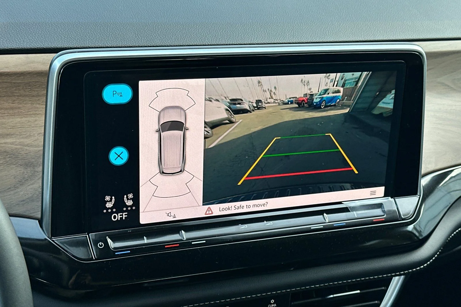 New 2026 Black Volkswagen 2.0T SE w/Technology image 18