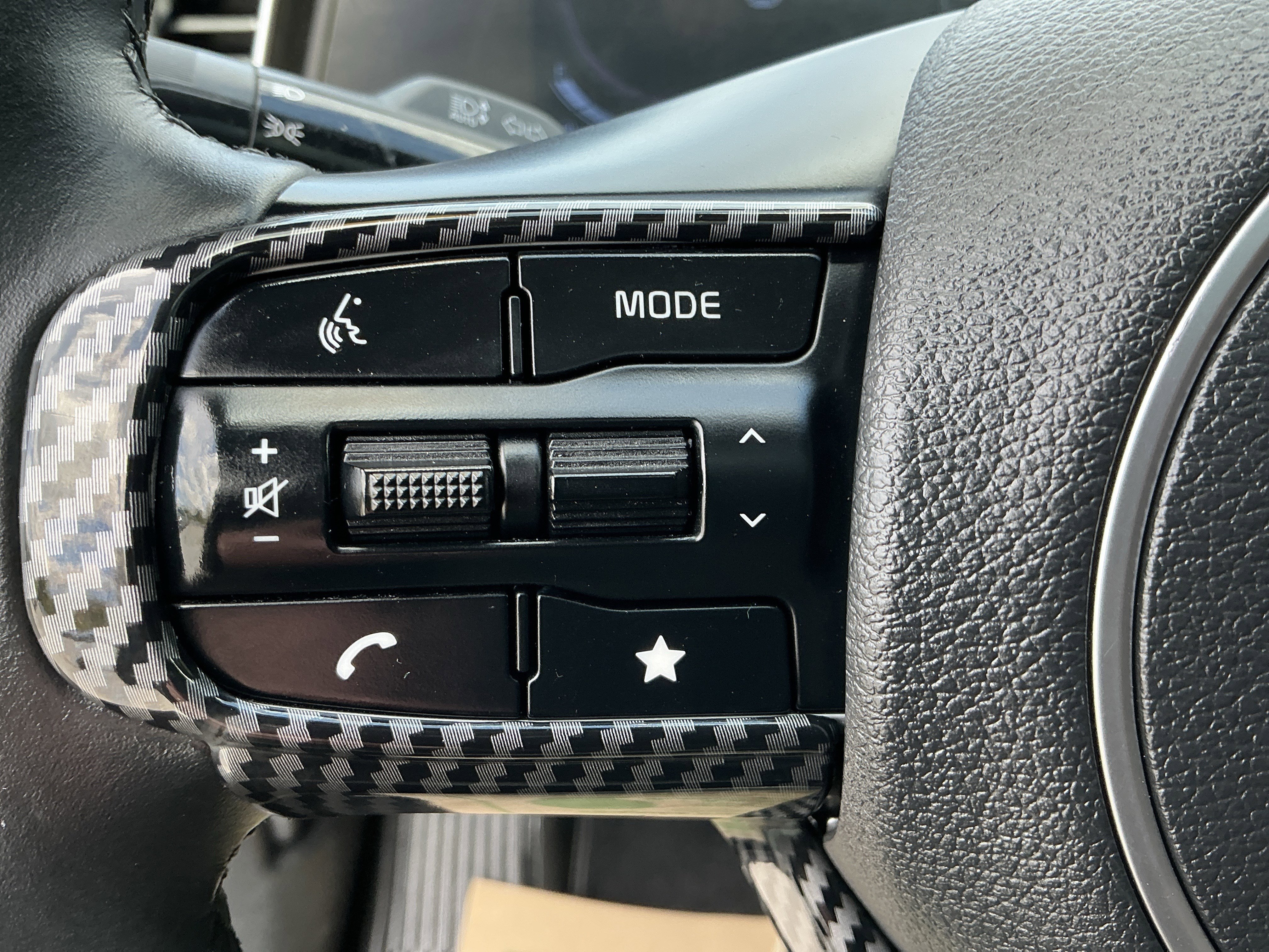 Used 2023 Ebony Black Kia X-Line image 17