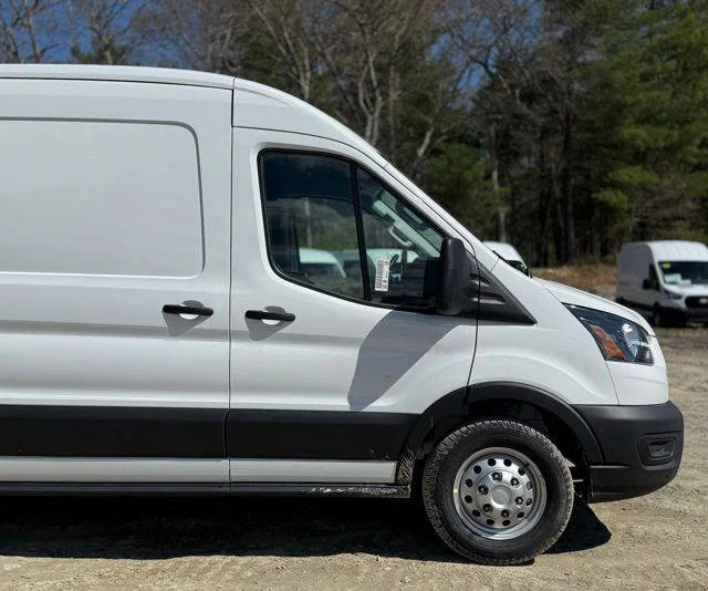 New 2026 White Ford Base image 2