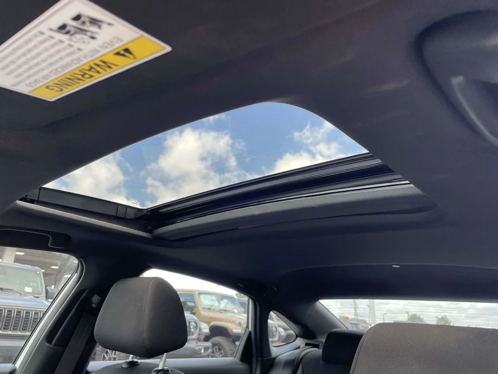 Certified Used 2025  Honda Sport image 28