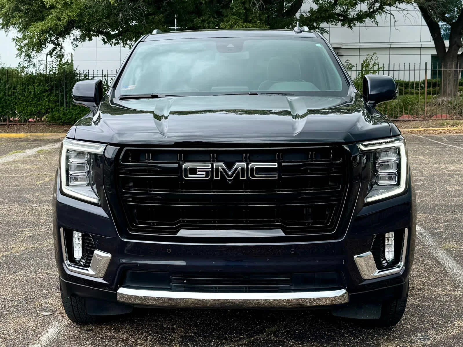 Certified Used 2024 Titanium Rush Metallic GMC SLT image 10