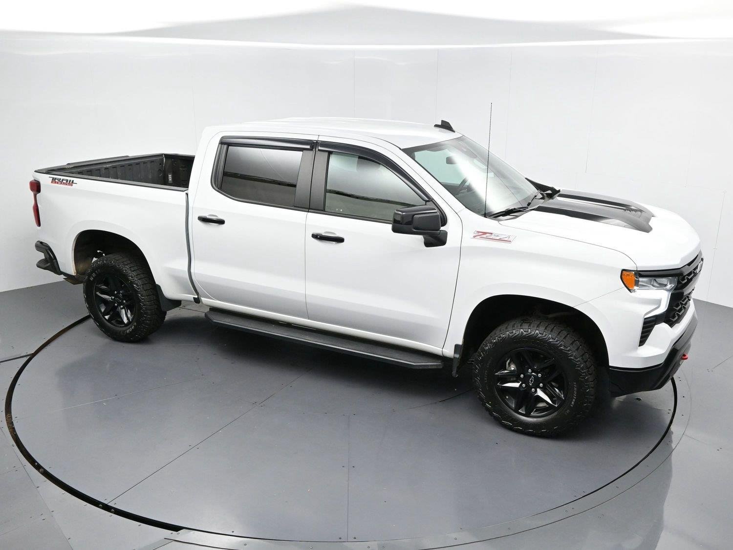 Used 2024 Summit White Chevrolet LT Trail Boss image 36