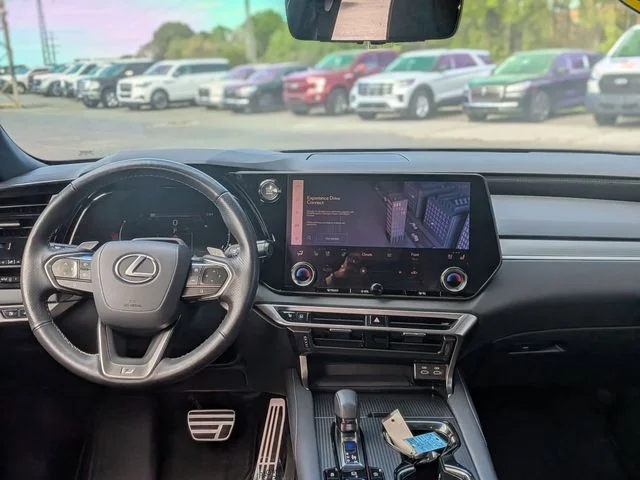 Used 2024  Lexus 350 F Sport Handling image 29