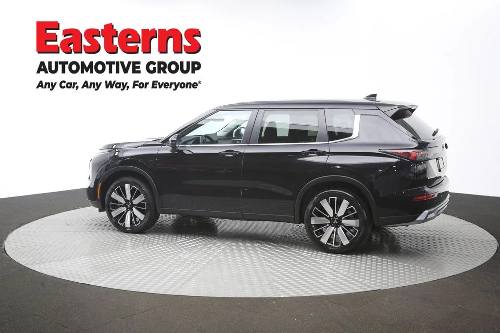 Used 2025 Black Mitsubishi SE image 63