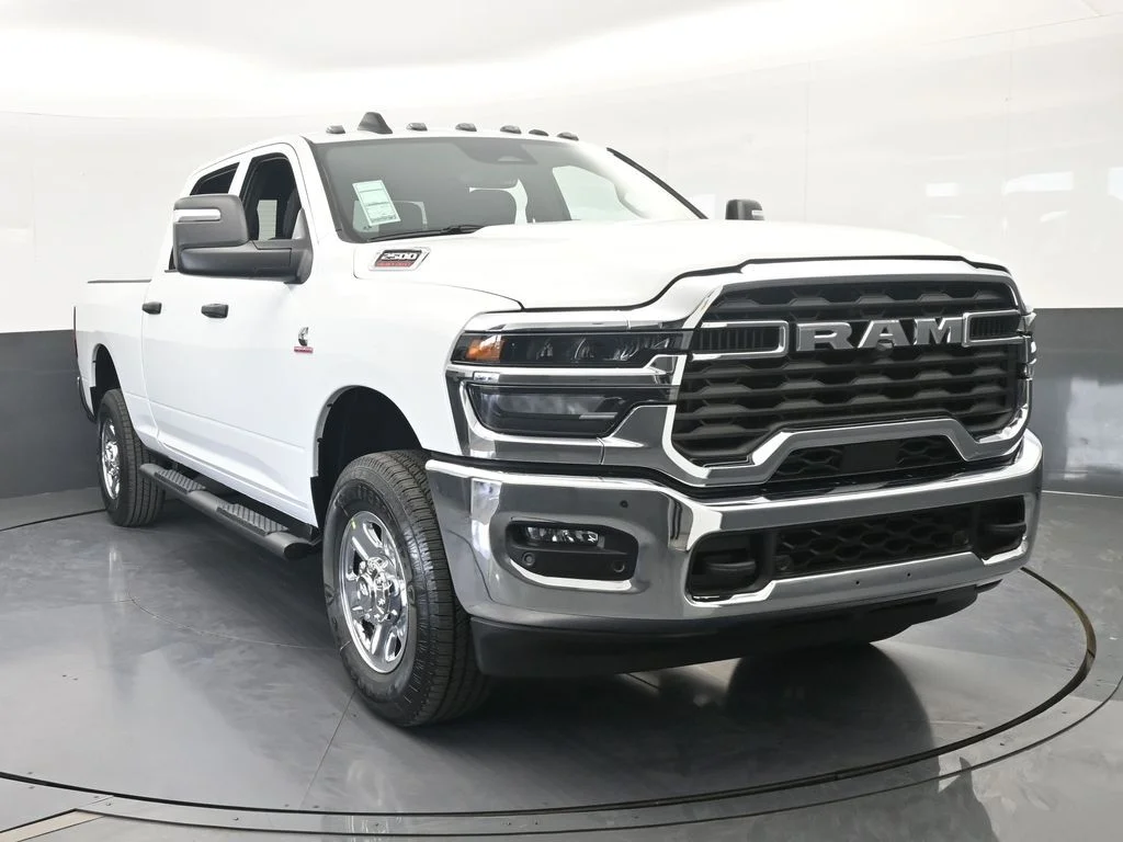 New 2026 Bright White Clear-Coat Exterior Paint RAM Tradesman image 9