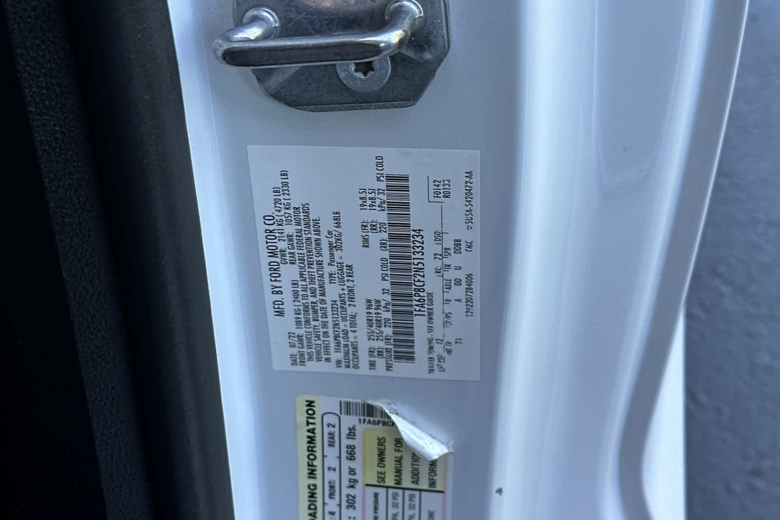 Used 2022 Oxford White Ford GT image 29