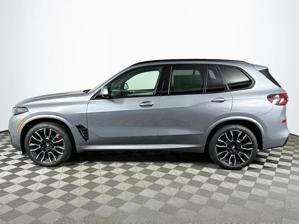 New 2026 Gray Metallic BMW xDrive40i image 8