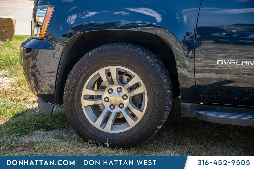 Used 2007 Blue Chevrolet LT image 30