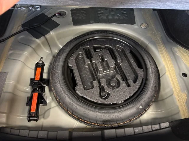 Used 2024 Gray Nissan SV image 23