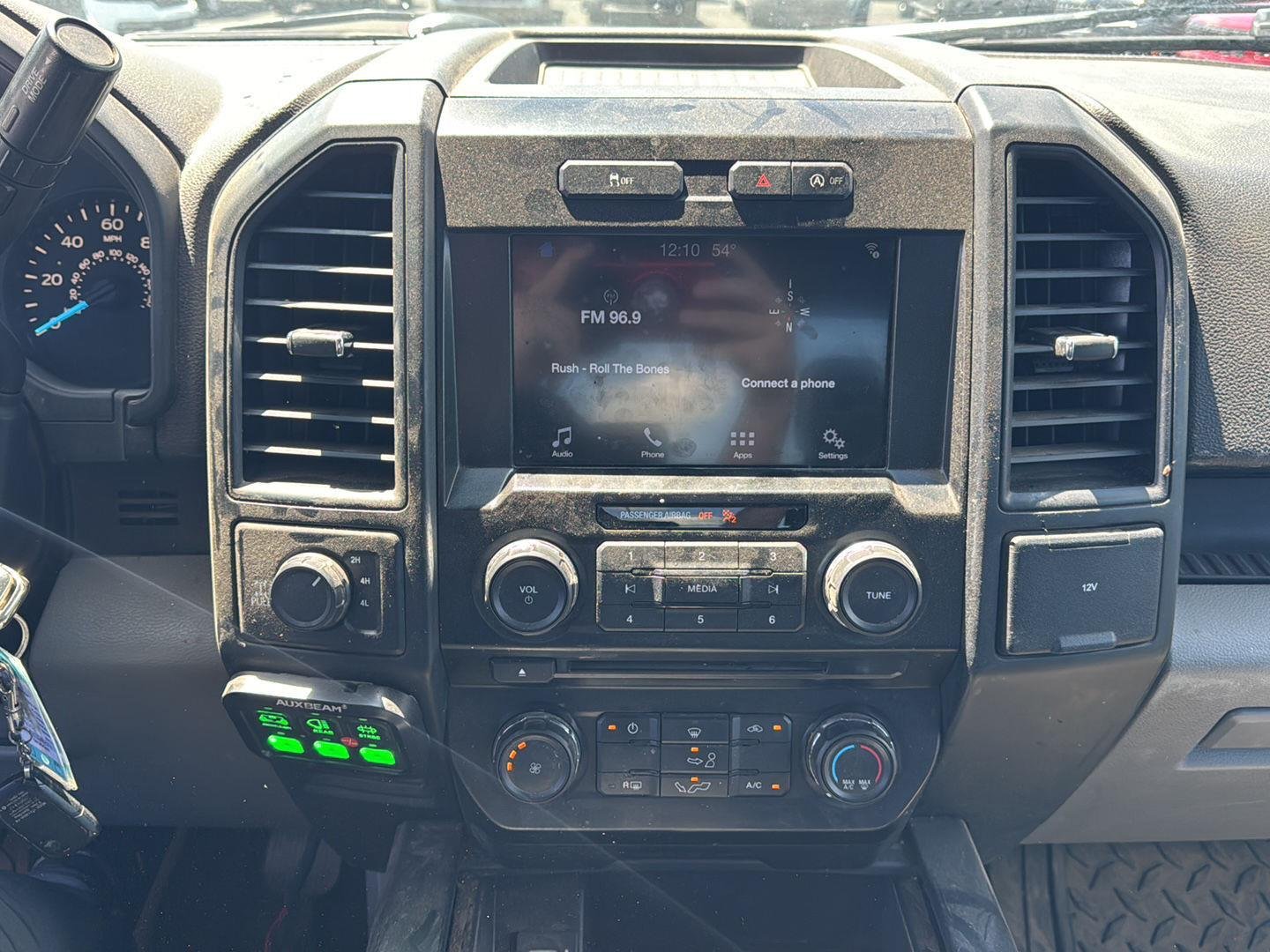 Used 2018 Magnetic Ford XL image 9
