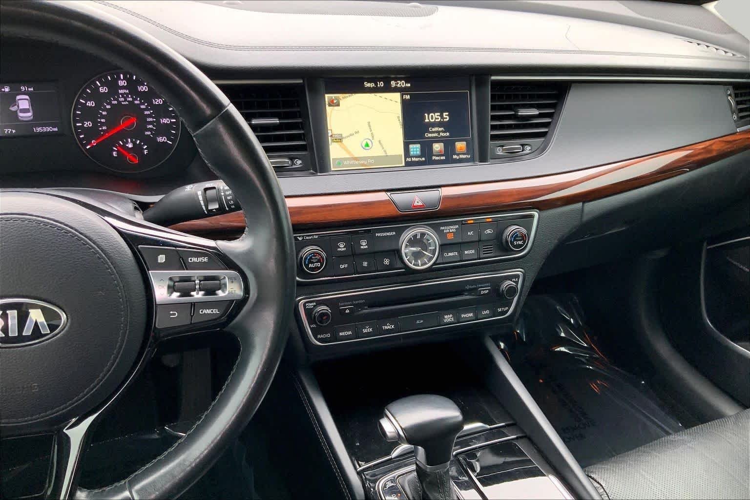 Pre-Owned 2017 Kia Cadenza Premium