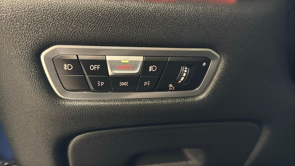 Used 2021 Blue BMW M50i image 24