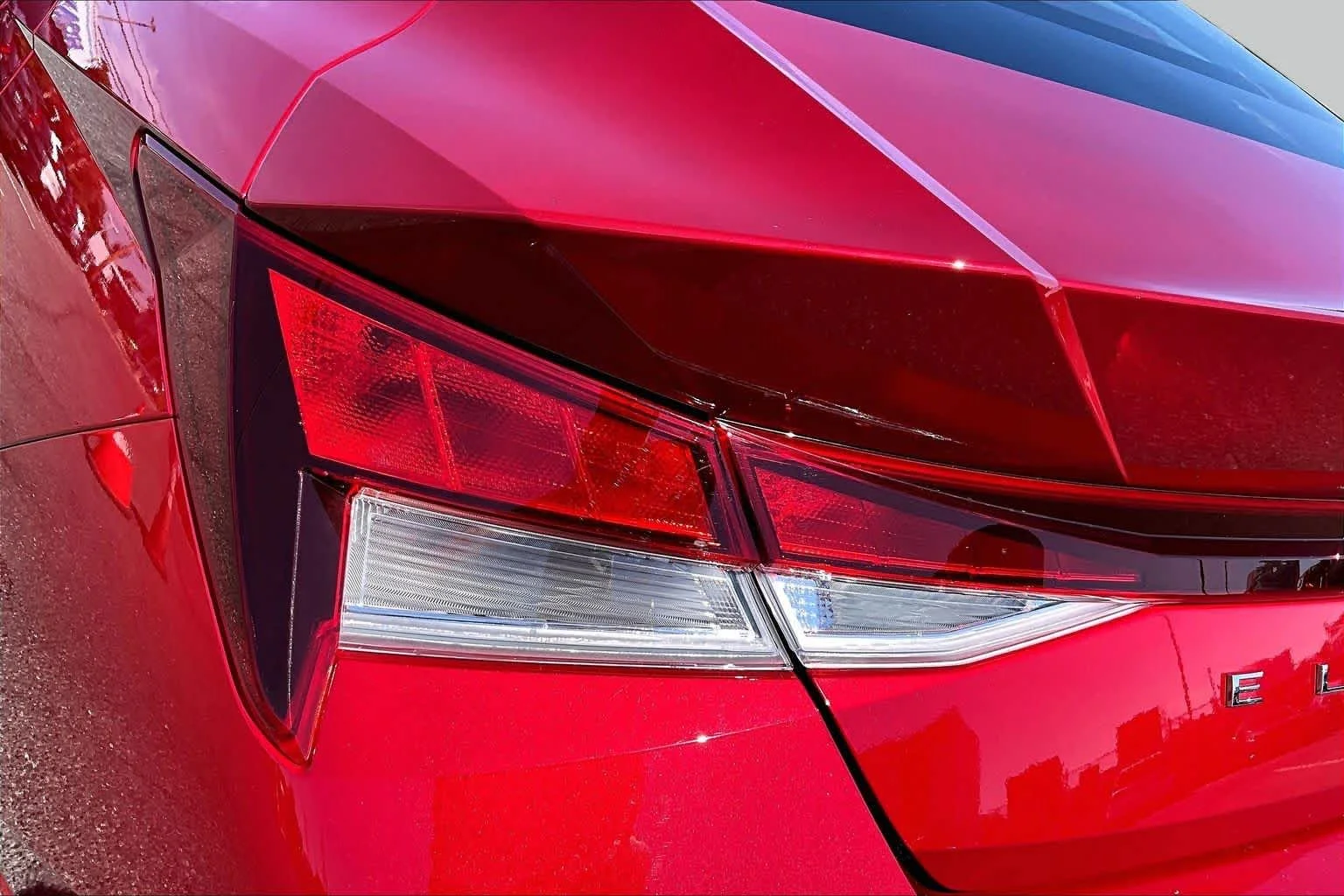 Used 2023 Scarlet Red Pearl Hyundai SEL image 28