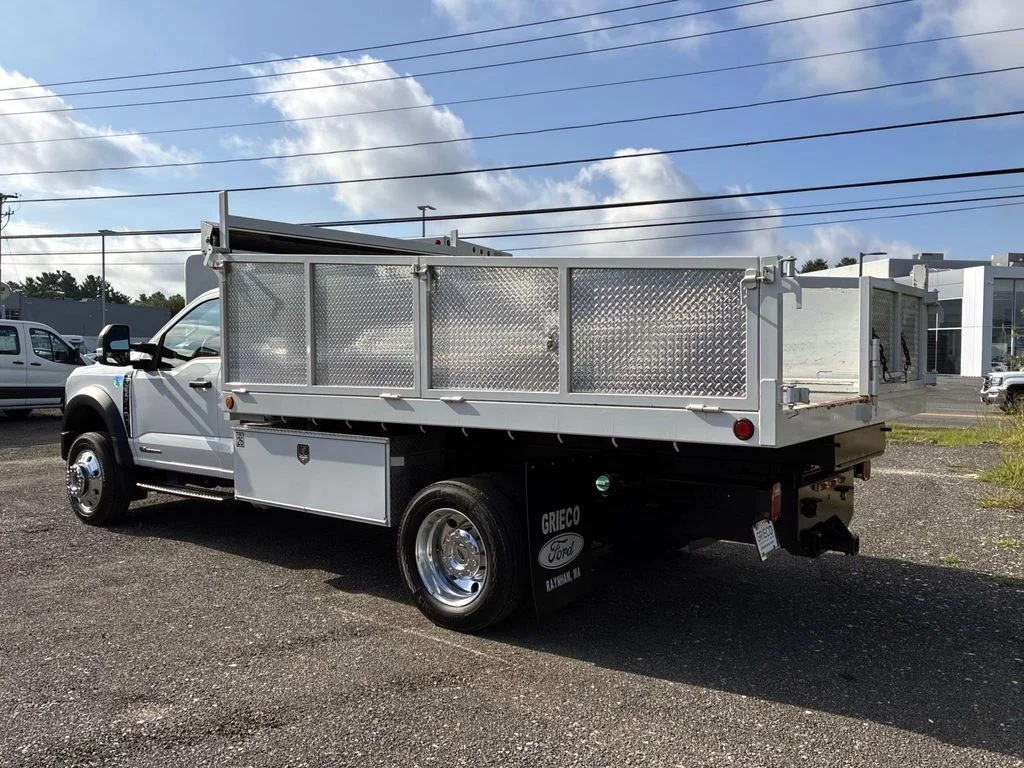 Used 2025 Oxford White Ford XLT image 5