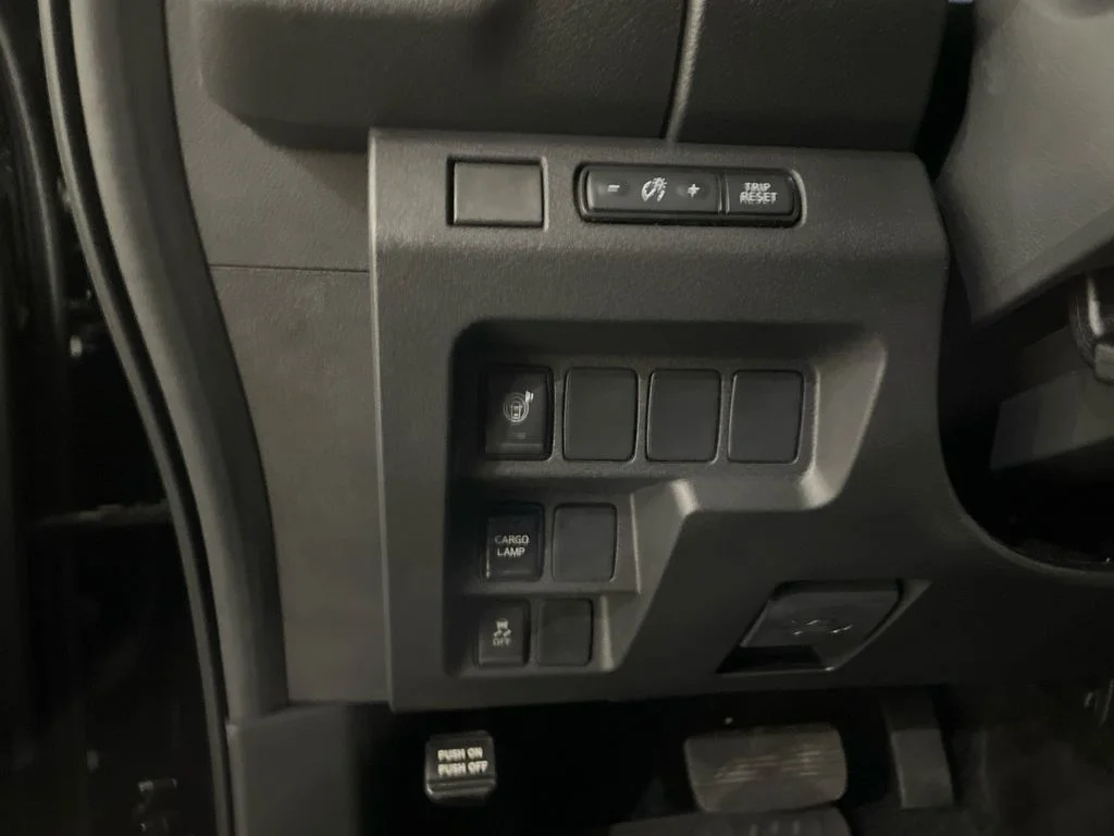New 2026 Super Black Nissan Crew Cab SV image 12