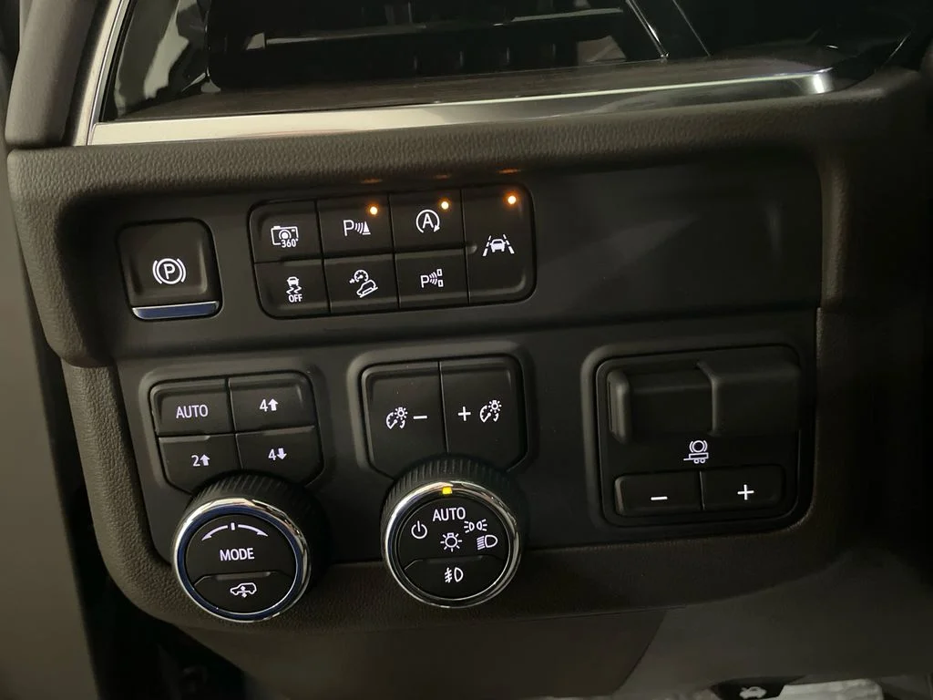 2026 Chevrolet Tahoe Z71 - Photo 14